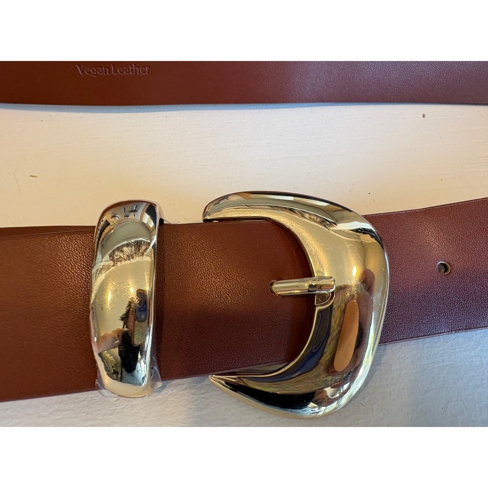 Good American Brown Leather Belt with Gold Buckle - Picture 2 of 8